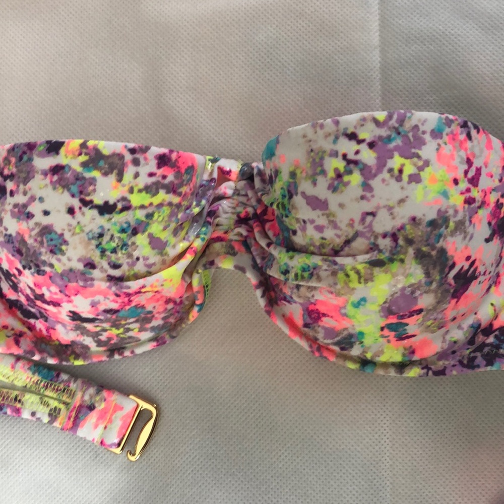 Swimsuit Top - Picture 4 of 4
